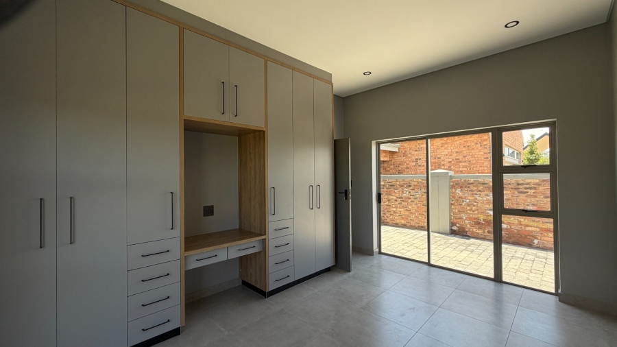  Bedroom Property for Sale in Vyfhoek A H North West
